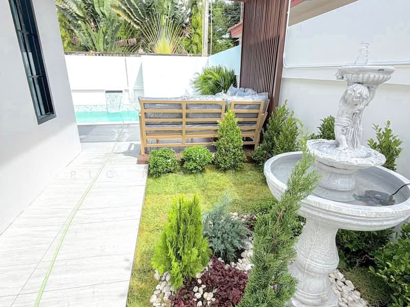 Pool Villa for Sale Soi Siam East Pattaya Fully Furnished, Chon Buri (Pattaya), Bang Lamung, Bang Lamung (Pattaya), Chon Buri (Pattaya), 4 Bedrooms, 360 sqm, Villa For Sale, by PLC real estate, 500352109 - DDproperty.com