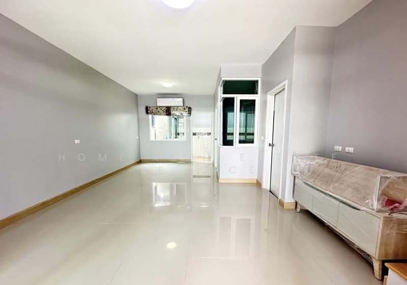 Gusto Townhome Ramkhamhaeng, Bangkok, Soi Rat Phatthana (Soi Miss Teen), Ramkhamhaeng Road (Sukhapiban 3 Road), Saphan Sung, Bangkok, 4 Bedrooms, 132 sqm, Townhouse For Sale, by HOME Real Estate Service, 500352135 - DDproperty.com