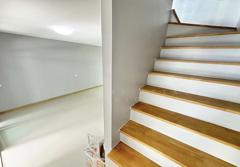 Gusto Townhome Ramkhamhaeng, Bangkok, Soi Rat Phatthana (Soi Miss Teen), Ramkhamhaeng Road (Sukhapiban 3 Road), Saphan Sung, Bangkok, 4 Bedrooms, 132 sqm, Townhouse For Sale, by HOME Real Estate Service, 500352135 - DDproperty.com