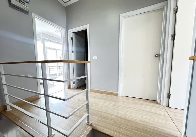 Gusto Townhome Ramkhamhaeng, Bangkok, Soi Rat Phatthana (Soi Miss Teen), Ramkhamhaeng Road (Sukhapiban 3 Road), Saphan Sung, Bangkok, 4 Bedrooms, 132 sqm, Townhouse For Sale, by HOME Real Estate Service, 500352135 - DDproperty.com