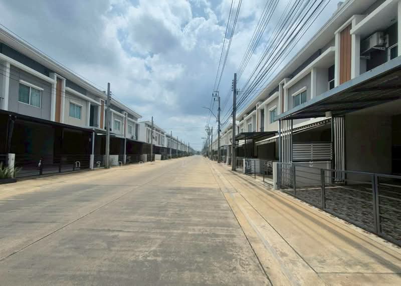 Pleno Srinakarin, Samut Prakan, Srinakarin Road, Soi Sridan 22, Bang Kaeo, Bang Plee, Samut Prakan, 3 Bedrooms, 125 sqm, Townhouse For Sale, by กรกฤตย์ บุญสระ, 500352136 - DDproperty.com