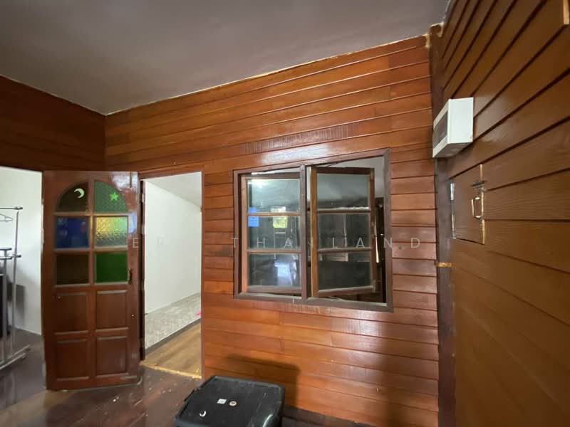 บ้านหลังใหญ่ พื้นที่ใช้สอย 300 ตร.ม. พร้อมสวนรอบบ้าน, Phitsanulok, Hua Ro, Muang Phitsanulok, Phitsanulok, 4 Bedrooms, 300 sqm, Single Detached House For Sale, by ERA Thailand, 500352153 - DDproperty.com
