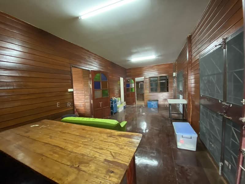 บ้านหลังใหญ่ พื้นที่ใช้สอย 300 ตร.ม. พร้อมสวนรอบบ้าน, พิษณุโลก, หัวรอ, เมืองพิษณุโลก, พิษณุโลก, 300 ตร.ม., บ้านเดี่ยว ขาย, โดย ERA Thailand, 500352153 - DDproperty.com