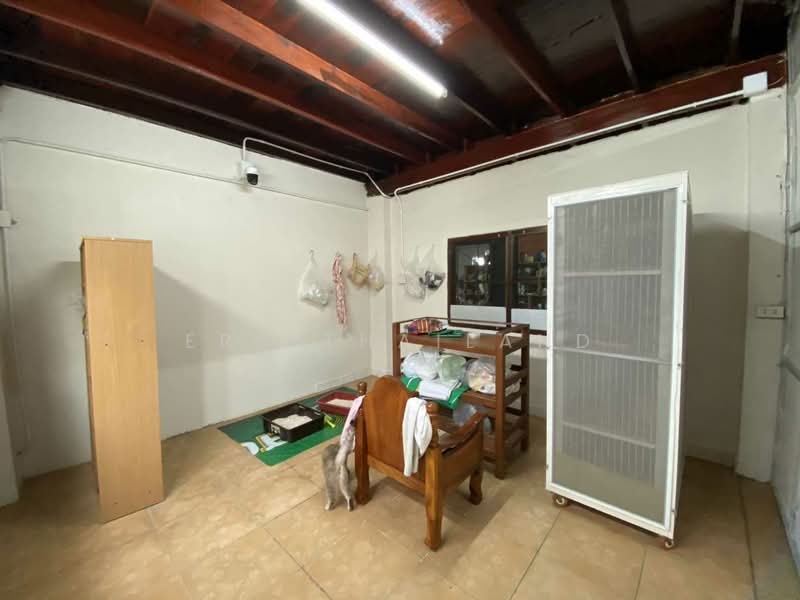 บ้านหลังใหญ่ พื้นที่ใช้สอย 300 ตร.ม. พร้อมสวนรอบบ้าน, Phitsanulok, Hua Ro, Muang Phitsanulok, Phitsanulok, 4 Bedrooms, 300 sqm, Single Detached House For Sale, by ERA Thailand, 500352153 - DDproperty.com