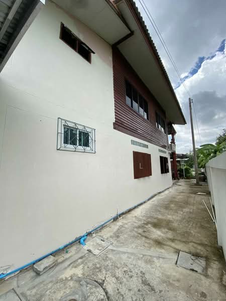 บ้านหลังใหญ่ พื้นที่ใช้สอย 300 ตร.ม. พร้อมสวนรอบบ้าน, Phitsanulok, Hua Ro, Muang Phitsanulok, Phitsanulok, 4 Bedrooms, 300 sqm, Single Detached House For Sale, by ERA Thailand, 500352153 - DDproperty.com
