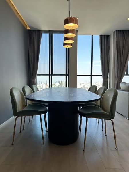 Noble Ploenchit, Bangkok, 1035 Ploenchit Road, Lumphini, Pathum Wan, Bangkok, 2 Bedrooms, 120 sqm, Condo For Rent, by การุณ ชมภูบุตร, 500352164 - DDproperty.com