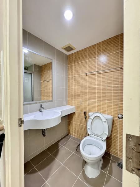 Lumpini Ville Prachachuen-Phongphet 2, Bangkok, Prachachuen Road, Wong Sawang, Bang Sue, Bangkok, 1 Bedroom, 30 sqm, Condo For Rent, by Agentbkk, 500352169 - DDproperty.com