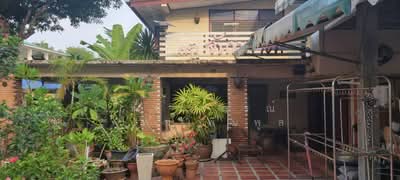 ขาย - ขายบ้านหลังมุมที่ดิน 121 ตรว. ซ.นวมินทร์ 70, กรุงเทพ