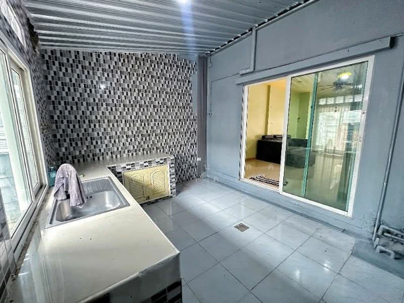 The Trust Town Ratchapruek - Rattanathibet, Nonthaburi, 98 Ratchaphruek Road, Om Kret, Pak Kret, Nonthaburi, 3 Bedrooms, 120 sqm, Townhouse For Sale, by คุณ อนาคต (อนาคต), 500352209 - DDproperty.com