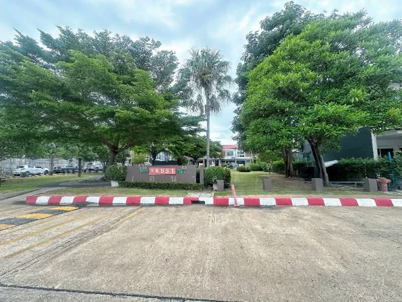 The Trust Town Ratchapruek - Rattanathibet : เดอะทรัสต์ ทาวน์ ราชพฤกษ์ - รัตนาธิเบศร์, นนทบุรี, 98 ถนนราชพฤกษ์, อ้อมเกร็ด, ปากเกร็ด, นนทบุรี, 120 ตร.ม., ทาวน์เฮ้าส์ ขาย, โดย คุณ อนาคต (อนาคต), 500352209 - DDproperty.com