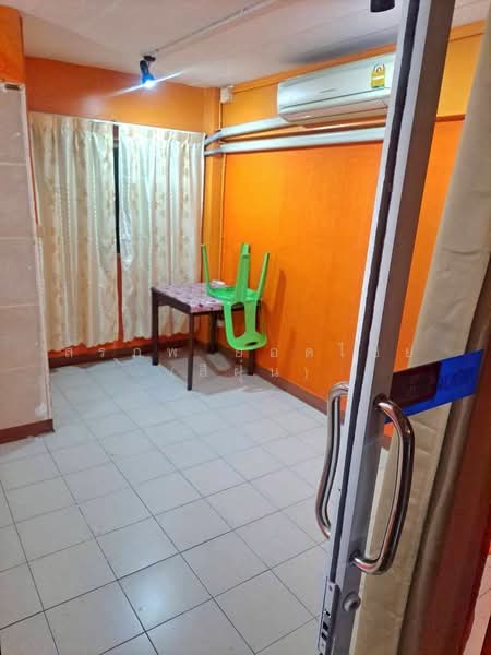 ให้เช่าห้องพัก (รับเฉพาะสตรี) ติดถนนรามคำแหง ติดรถไฟฟ้าสายสีส้ม สถานีน้อมเกล้า, กรุงเทพ, สะพานสูง, สะพานสูง, กรุงเทพ, 80 ตร.ม., ตึกแถว-อาคารพาณิชย์ ให้เช่า, โดย สรภพ ยอดไชย (สีฝุ่น), 500352222 - DDproperty.com