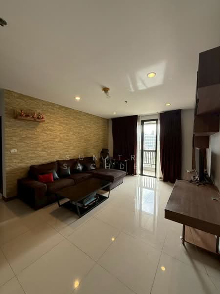 Vista Garden, Bangkok, 53 Saeng Thip Alley, Phra Kanong Nua, Watthana, Bangkok, 1 Bedroom, 50 sqm, Condo For Rent, by Sunitra Sachdev, 500352246 - DDproperty.com