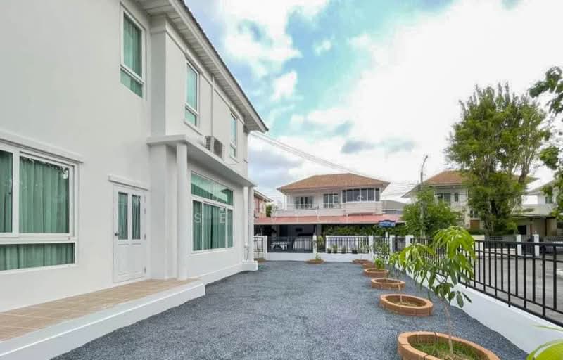 Perfect Place Sukhumvit 77-Suvarnabhumi : เพอร์เฟค เพลส สุขุมวิท77-สุวรรณภูมิ, สมุทรปราการ, ถนนลาดกระบัง, ราชาเทวะ, บางพลี, สมุทรปราการ, 220 ตร.ม., บ้านเดี่ยว ขาย, โดย HOME Real Estate Service, 500352247 - DDproperty.com