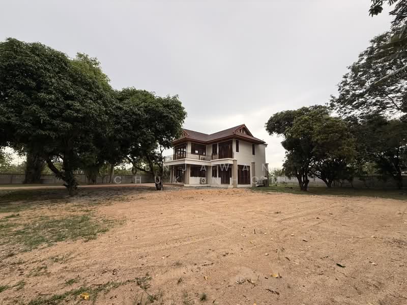 Private House at Mabprachan, Chon Buri (Pattaya), Poong, Bang Lamung (Pattaya), Chon Buri (Pattaya), 3 Bedrooms, 7,808 sqm, Single Detached House For Sale, by Benjawan Chukunhom, 500352274 - DDproperty.com