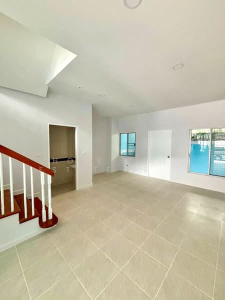 Baan Klang Muang Luzern Sukhumvit, Bangkok, Sukhumvit 77 Road, Suan Luang, Bangkok, 3 Bedrooms, 170 sqm, Townhouse For Sale, by HOME Real Estate Service, 500352282 - DDproperty.com