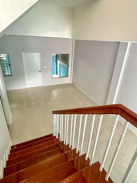 Baan Klang Muang Luzern Sukhumvit : บ้านกลางเมือง ลูเซิร์น สุขุมวิท (อ่อนนุช 46), กรุงเทพ, ถนนสุขุมวิท 77, สวนหลวง, กรุงเทพ, 170 ตร.ม., ทาวน์เฮ้าส์ ขาย, โดย HOME Real Estate Service, 500352282 - DDproperty.com