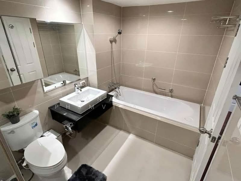 Belle Grand Rama 9, Bangkok, 131 Rama 9 Road, Huai Khwang, Bangkok, 3 Bedrooms, 100 sqm, Condo For Rent, by Natthida Thianchaianan, 500352287 - DDproperty.com