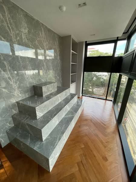 4-BR House, Bangkok, Khlong Tan Nua, Watthana, Bangkok, 4 Bedrooms, 900 sqm, Single Detached House For Rent, by Natthida Thianchaianan, 500352303 - DDproperty.com