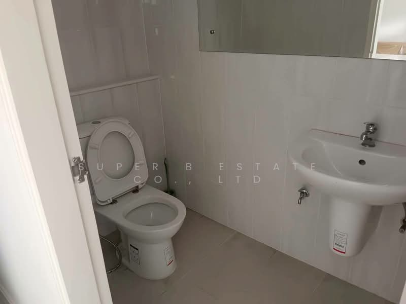 Baan Klang Muang Urbanion Rama 9-Ladprao, Bangkok, Soi Ladprao 84, Ladprao Road, Wang Thonglang, Bangkok, 3 Bedrooms, 150 sqm, Townhouse For Rent, by Super B Estate Co., Ltd, 500352352 - DDproperty.com