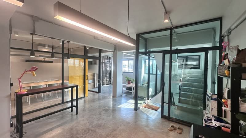 พื้นที่ให้เช่า พระราม 9 ดินแดง : Space for rent, Rama 9, Din Daeng, กรุงเทพ, ดินแดง, กรุงเทพ, 100 ตร.ม., พื้นที่ขายของ ให้เช่า, โดย TOAH T., 500352360 - DDproperty.com