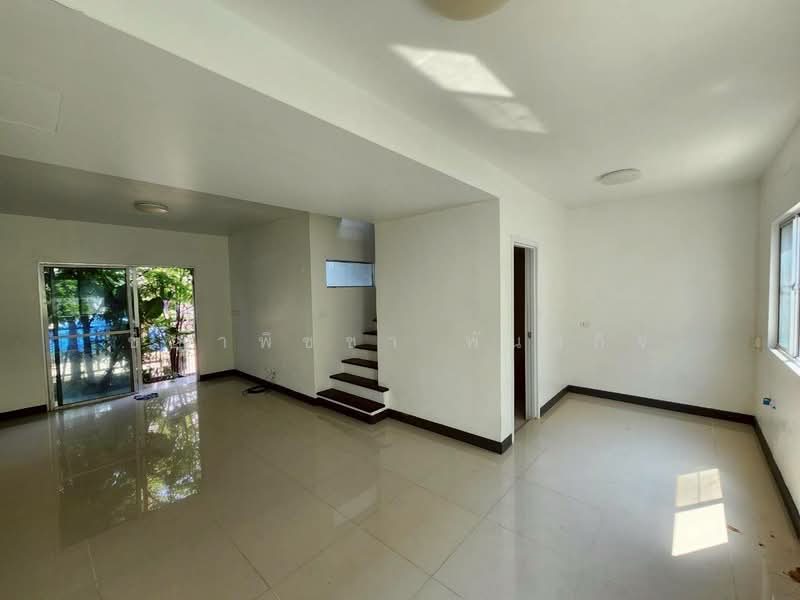 Pruksa Ville 72 Nakornin-Prangern, Nonthaburi, Yothathikan Road, Nonthaburi 2027, Plai Bang, Bang Kruai, Nonthaburi, 3 Bedrooms, 140 sqm, Townhouse For Sale, by ชญาพิชชา พันธกิจ, 500352372 - DDproperty.com
