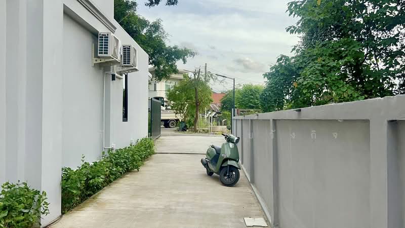 For Sale: Modern Pool Villa Near Central Chiang Mai (ID:148PS), Chiang Mai, San Phi Sua, Muang Chiang Mai, Chiang Mai, 5 Bedrooms, 516 sqm, Villa For Sale, by อรกัญญา สายวังกิจ, 500352383 - DDproperty.com