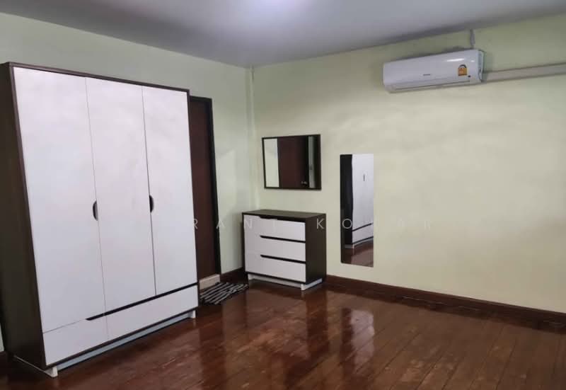 3-BR Townhouse, Chon Buri (Pattaya), Na Kloe, Bang Lamung (Pattaya), Chon Buri (Pattaya), 3 Bedrooms, 263 sqm, Townhouse For Rent, by Vikrant Kokar, 500352452 - DDproperty.com