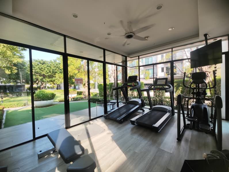 Baan Klang Muang Srinakarin – Onnut, Bangkok, 174 Soi On Nut 70/1, Prawet, Bangkok, 3 Bedrooms, 141 sqm, Townhouse For Rent, by Rapeephan, 500352571 - DDproperty.com