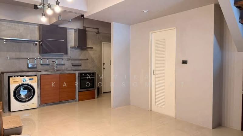 บ้านทาวน์โฮม 3.5 ชั้น ทาวน์อินทาวน์, Bangkok, Phlapphla, Wang Thonglang, Bangkok, 2 Bedrooms, 84 sqm, Townhouse For Rent, by Amwika Karoonsombat, 500352589 - DDproperty.com