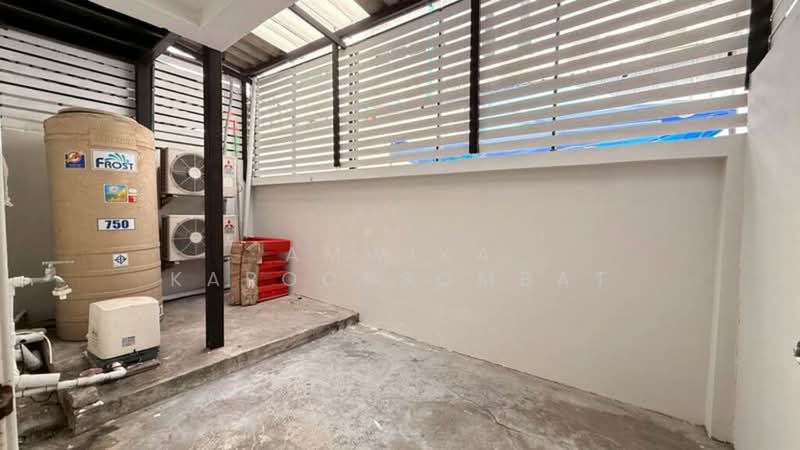 บ้านทาวน์โฮม 3.5 ชั้น ทาวน์อินทาวน์, Bangkok, Phlapphla, Wang Thonglang, Bangkok, 2 Bedrooms, 84 sqm, Townhouse For Rent, by Amwika Karoonsombat, 500352589 - DDproperty.com