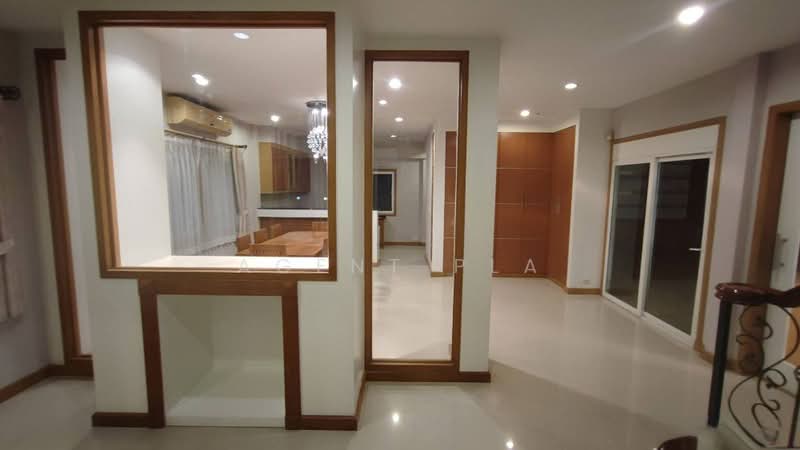 Tararom Ramkhamhaeng 150, Bangkok, Soi Ramkhamhaeng 150, Saphan Sung, Bangkok, 4 Bedrooms, 250 sqm, Single Detached House For Rent, by Agent Pla, 500352595 - DDproperty.com