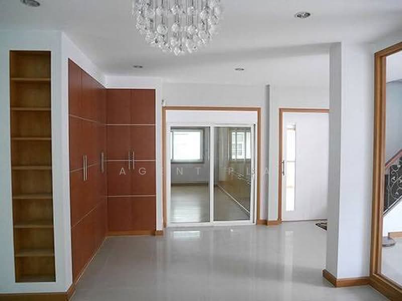 Tararom Ramkhamhaeng 150, Bangkok, Soi Ramkhamhaeng 150, Saphan Sung, Bangkok, 4 Bedrooms, 250 sqm, Single Detached House For Rent, by Agent Pla, 500352595 - DDproperty.com
