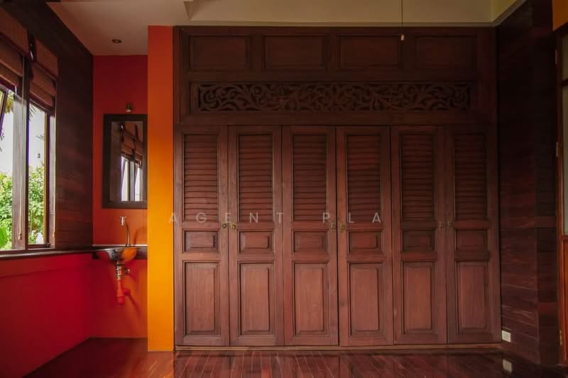 For Sale: Newly Renovated 2-Story Detached House in the Heart of Inthamara (Ratchadaphisek, Huai Khw, Bangkok, Din Daeng, Bangkok, 3 Bedrooms, 160 sqm, Single Detached House For Sale, by Agent Pla, 500352629 - DDproperty.com