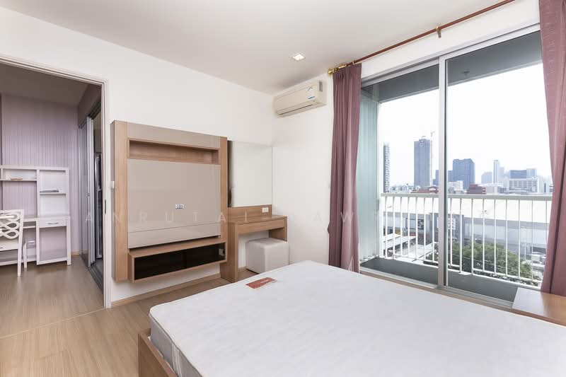 Rhythm Sukhumvit 50, Bangkok, 8 Sukhumvit 50, Sukhumvit Road, Phra Kanong, Khlong Toei, Bangkok, 1 Bedroom, 45 sqm, Condo For Sale, by Kanrutai Dawruang, 500352639 - DDproperty.com