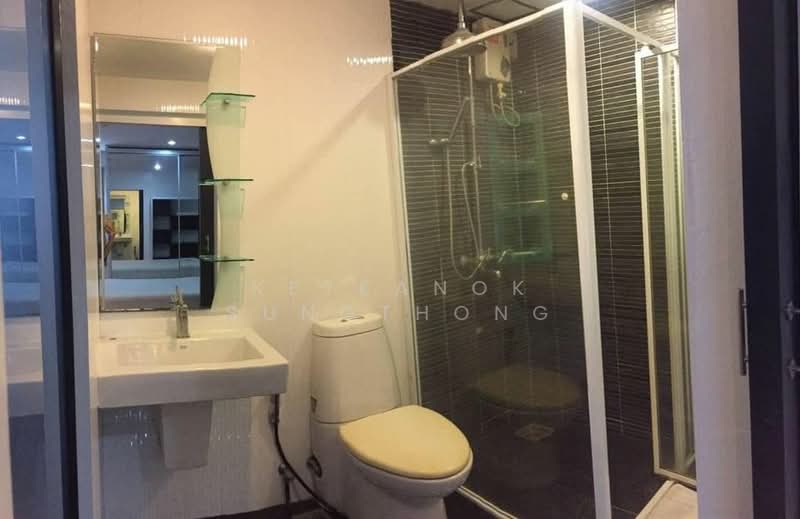 Lumpini Ville Sukhumvit 77, Bangkok, Sukhumvit 77 Road, Suan Luang, Bangkok, 1 Bedroom, 65 sqm, Condo For Rent, by Ketkanok Sungthong, 500352646 - DDproperty.com