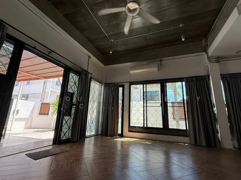 Corner townhouse for sale, great location near Bang Saen, Chon Buri (Pattaya), Ban Pik, Muang Chon Buri, Chon Buri (Pattaya), 2 Bedrooms, 184 sqm, Townhouse For Sale, by A House Property Co.,Ltd., 500352675 - DDproperty.com