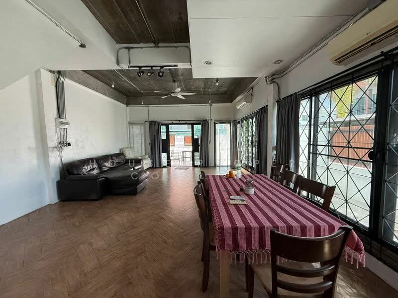 Corner townhouse for sale, great location near Bang Saen, Chon Buri (Pattaya), Ban Pik, Muang Chon Buri, Chon Buri (Pattaya), 2 Bedrooms, 184 sqm, Townhouse For Sale, by A House Property Co.,Ltd., 500352675 - DDproperty.com