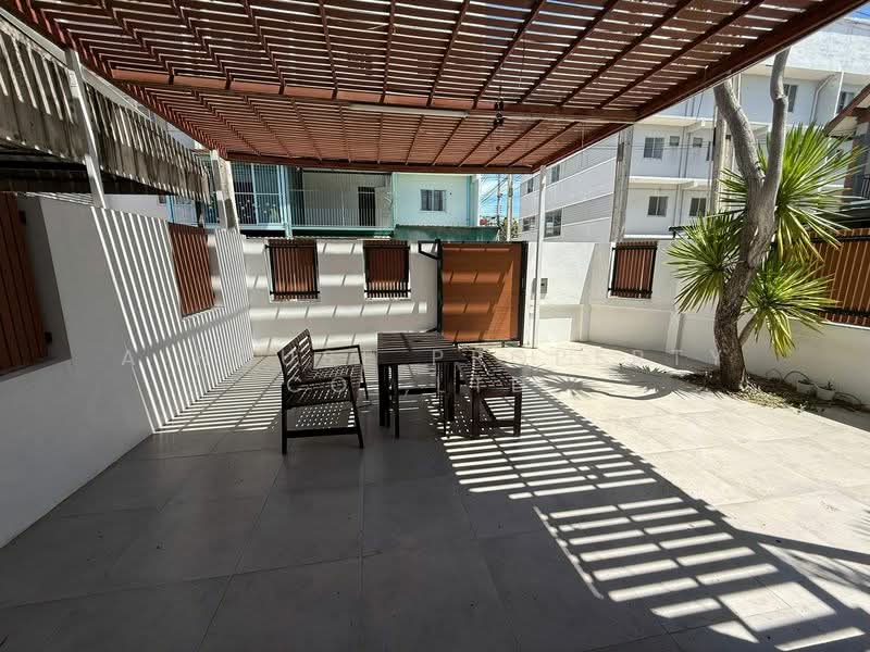 Corner townhouse for sale, great location near Bang Saen, Chon Buri (Pattaya), Ban Pik, Muang Chon Buri, Chon Buri (Pattaya), 2 Bedrooms, 184 sqm, Townhouse For Sale, by A House Property Co.,Ltd., 500352675 - DDproperty.com