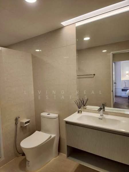 Grand Park Town, Bangkok, Prachautid, Wang Thonglang, Bangkok, 2 Bedrooms, 62 sqm, Condo For Rent, by Living Real Estates, 500352718 - DDproperty.com
