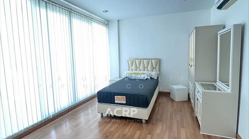 Baan Klang Muang Urbanion Rama 9-Ladprao, Bangkok, Soi Ladprao 84, Ladprao Road, Wang Thonglang, Bangkok, 3 Bedrooms, 150 sqm, Townhouse For Rent, by Acute Realty Partner Co.,Ltd., 500352734 - DDproperty.com