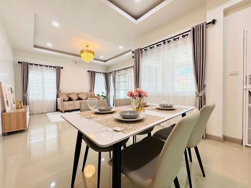 ขายบ้านเดี่ยวรีโนเวทใหม่ ม.เซนสิริโฮม แหลมฉบัง ศรีราชา, Chon Buri (Pattaya), Thung Suk La, Si Racha, Chon Buri (Pattaya), 3 Bedrooms, 200 sqm, Single Detached House For Sale, by Dusit Saengfa, 500352737 - DDproperty.com