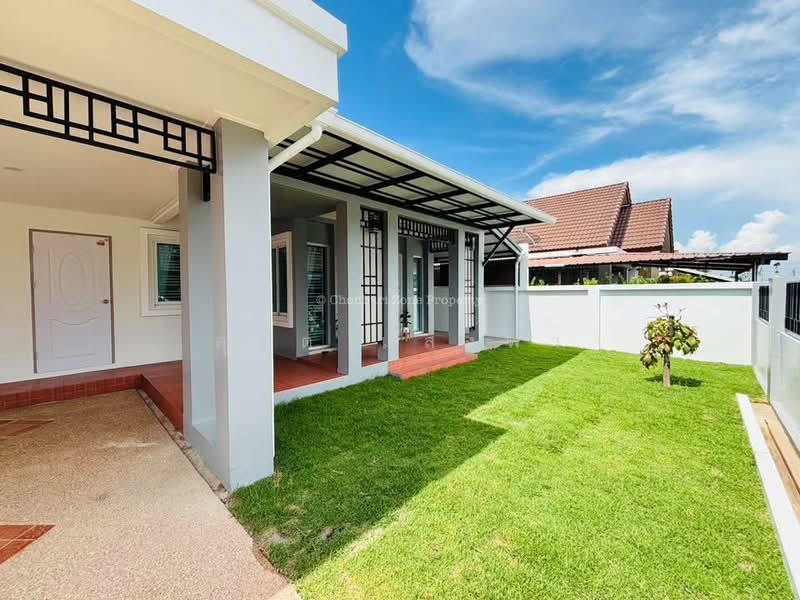 ขายบ้านเดี่ยวรีโนเวทใหม่ ม.เซนสิริโฮม แหลมฉบัง ศรีราชา, Chon Buri (Pattaya), Thung Suk La, Si Racha, Chon Buri (Pattaya), 3 Bedrooms, 200 sqm, Single Detached House For Sale, by Dusit Saengfa, 500352737 - DDproperty.com
