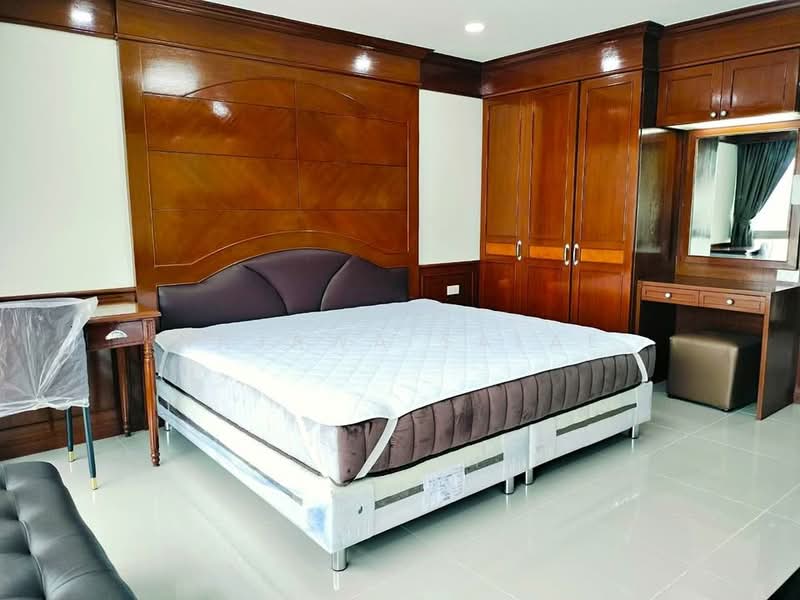 Sukhumvit Suite, Bangkok, 19 Soi Sukhumvit 13, Khlongtoei Nua, Watthana, Bangkok, 1 Bedroom, 28 sqm, Condo For Rent, by Najawa Salae, 500352750 - DDproperty.com