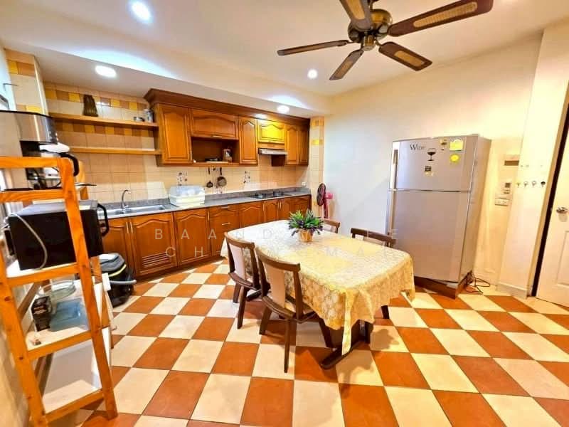 บ้านให้เช่า – ใกล้โรงเรียนนานาชาติเมริทตันบริติช เพียง 5 นาที ค่าเช่า 28,000 บาท / เดือน No.9H886, Chiang Mai, Nong Kwai, Hang Dong, Chiang Mai, 3 Bedrooms, 200 sqm, Single Detached House For Rent, by Baandeedee Chiangmai, 500352751 - DDproperty.com