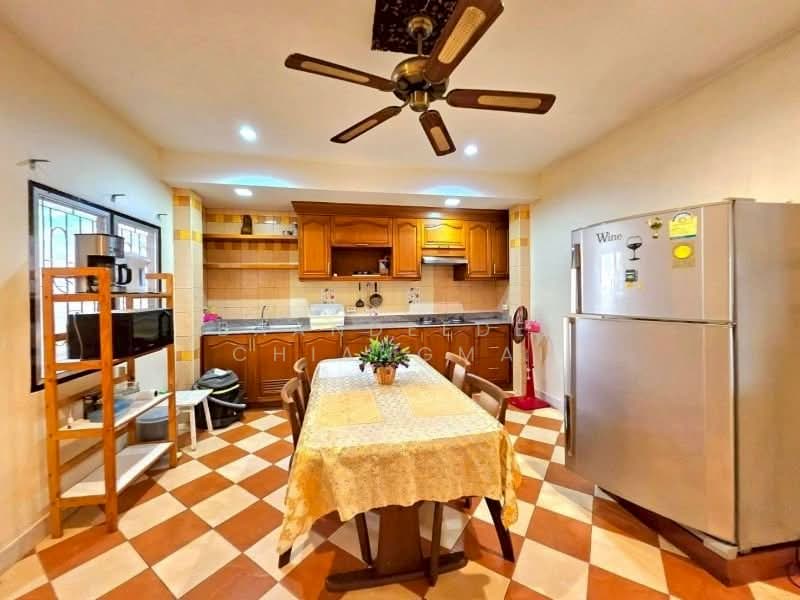 บ้านให้เช่า – ใกล้โรงเรียนนานาชาติเมริทตันบริติช เพียง 5 นาที ค่าเช่า 28,000 บาท / เดือน No.9H886, Chiang Mai, Nong Kwai, Hang Dong, Chiang Mai, 3 Bedrooms, 200 sqm, Single Detached House For Rent, by Baandeedee Chiangmai, 500352751 - DDproperty.com