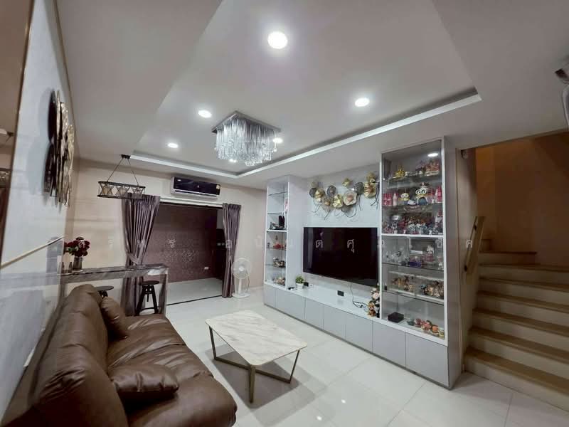 ยูนิโอ ทาวน์ เพชรเกษม 110, Bangkok, Nong Kang Plu, Nong Khaem, Bangkok, 3 Bedrooms, 200 sqm, Townhouse For Sale, by สิริพร อนันต์ศุภโชค, 500352784 - DDproperty.com