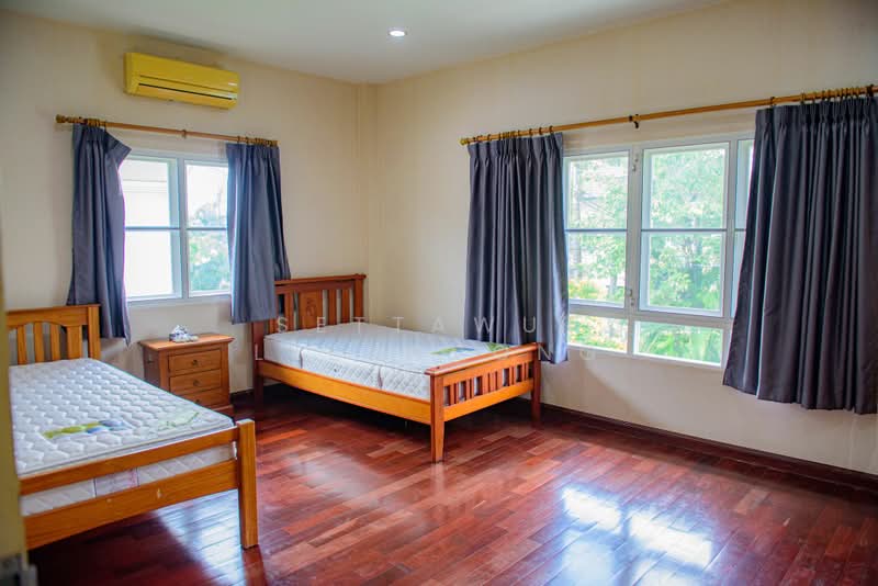 Perfect Place Ramkhamhaeng 164, Bangkok, Soi Ramkhamhaeng 164, Saphan Sung, Bangkok, 3 Bedrooms, 204 sqm, Single Detached House For Sale, by Settawut Leenavong, 500352797 - DDproperty.com