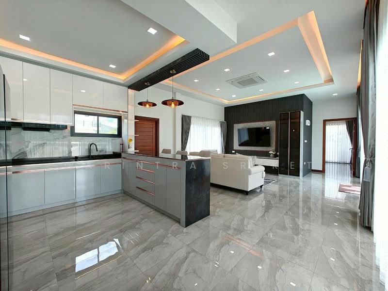 บ้านพร้อมสระส่วนตัว, Chon Buri (Pattaya), Bang Sa-re, Sattahip, Chon Buri (Pattaya), 3 Bedrooms, 160 sqm, Single Detached House For Sale, by warintra Sriket, 500352809 - DDproperty.com