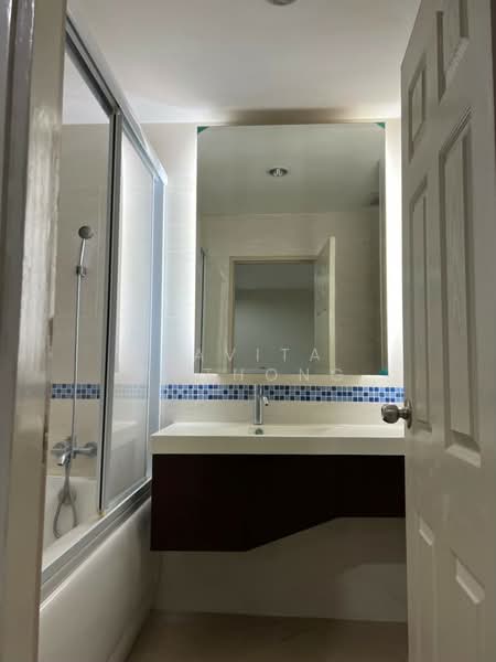 Life @ Sathorn 10, Bangkok, 48 Soi Sathorn 10, Sathorn Road, Silom, Bang Rak, Bangkok, 1 Bedroom, 48 sqm, Condo For Rent, by Savita Pothong, 500352818 - DDproperty.com