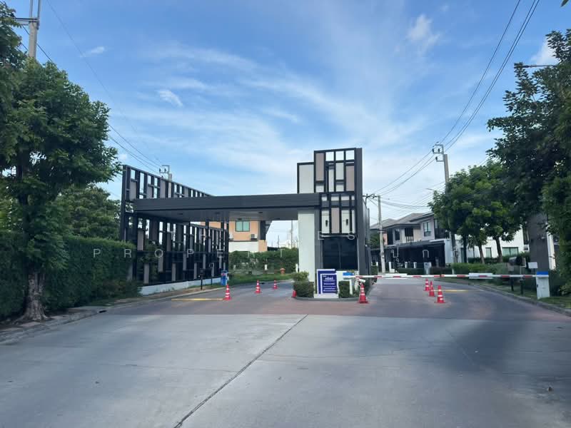 The Trust Suvarnabhumi-Theparak, Samut Prakan, Thepparat Km.17 Road, Bang Chalong, Bang Plee, Samut Prakan, 3 Bedrooms, 150 sqm, Townhouse For Sale, by The Best Property ปุ๊กกี้, 500352840 - DDproperty.com